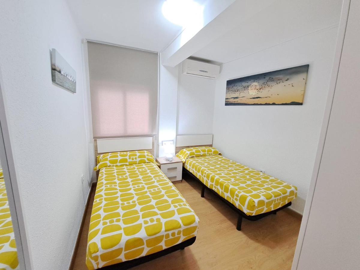 Centrico Apartamento En Valencia Proximo Parada De Metro Angel Guimera Exterior photo