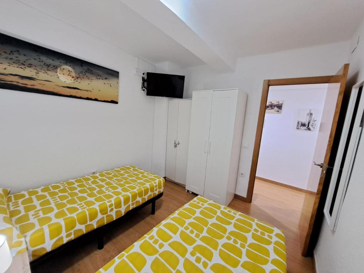 Centrico Apartamento En Valencia Proximo Parada De Metro Angel Guimera Exterior photo